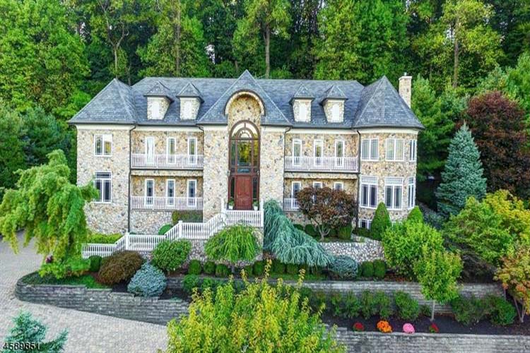 Weichert Luxury Collection