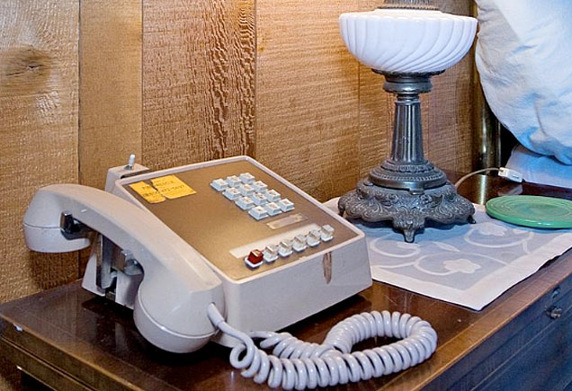 Frank Sinatra's old multiline telephone at Villa Maggio.