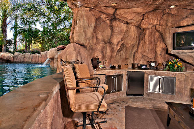 Vicki Gunvalson's Grotto